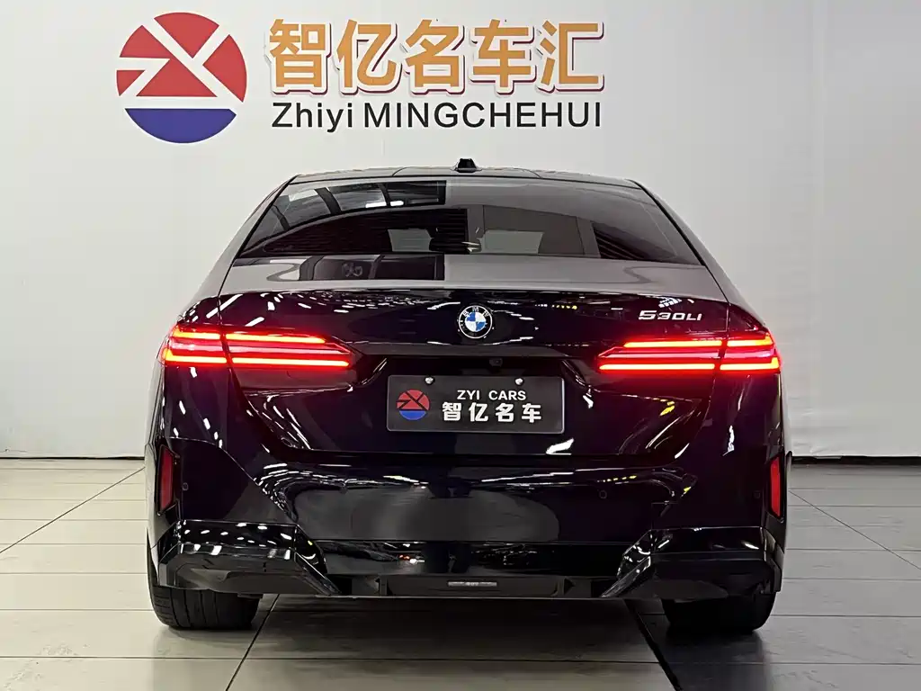 BMW 5 Series 2024