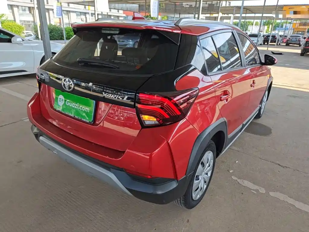 Toyota Yaris L 2022