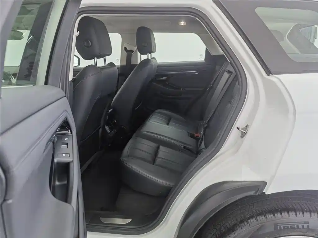 Land Rover Evoque 2020 — фото 15