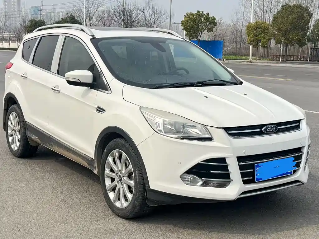 Ford Kuga 2014 — фото 3