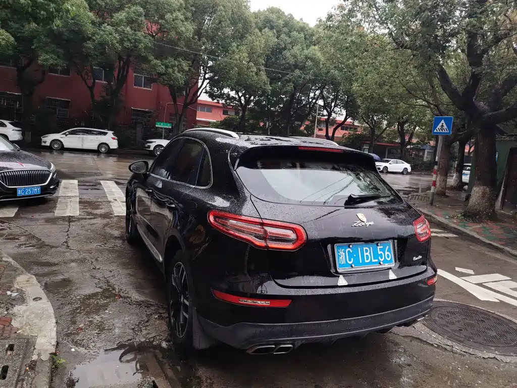 Zotye SR9 2017 — фото 11