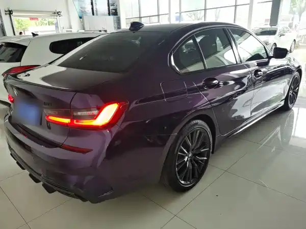 BMW 3 Series 2021