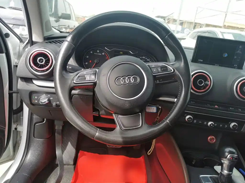 Audi A3 2015 — фото 11