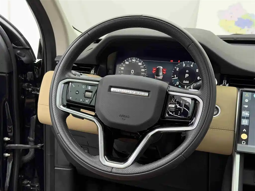 Land Rover Discovery Sport 2024 — фото 12