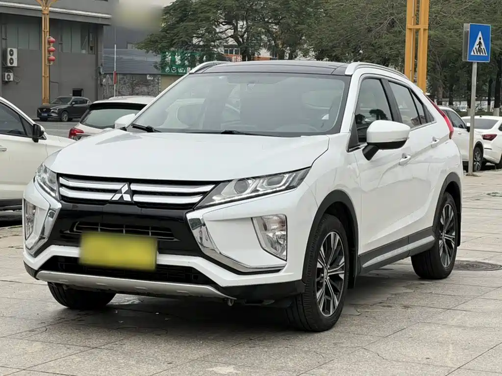 Mitsubishi Eclipse Cross 2019 — фото 21