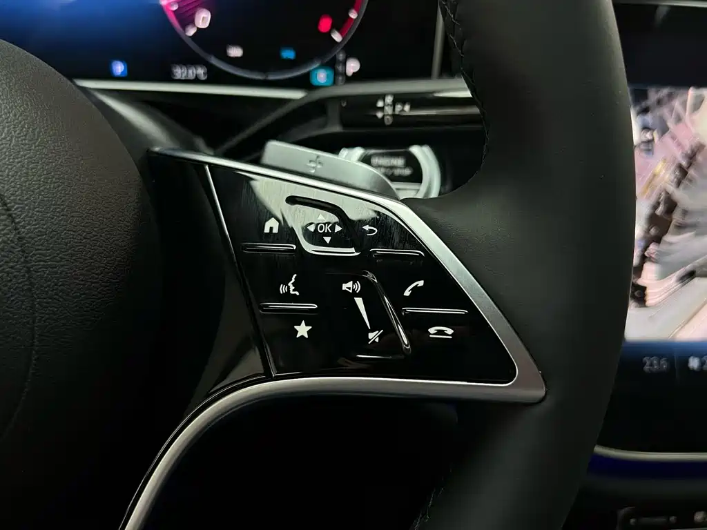 Mercedes-Benz E-Class 2025 — фото 22