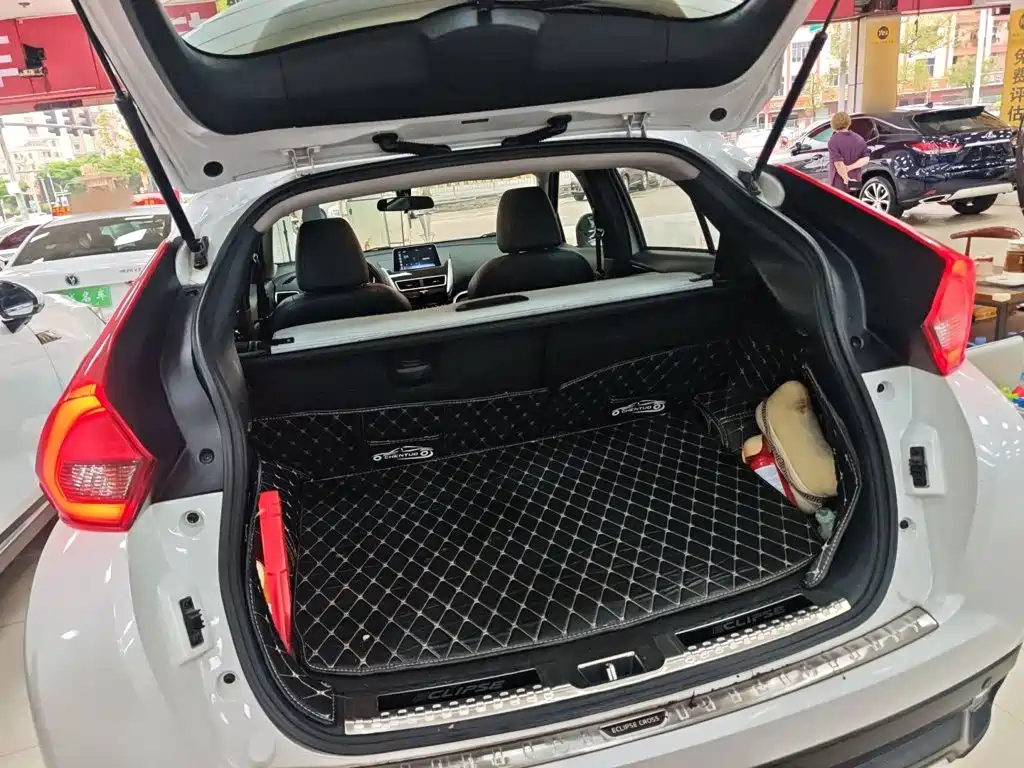 Mitsubishi Eclipse Cross 2019 — фото 9