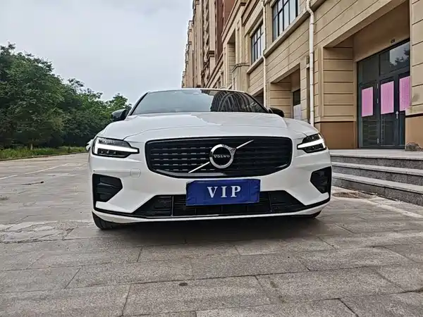 Volvo S60 2021