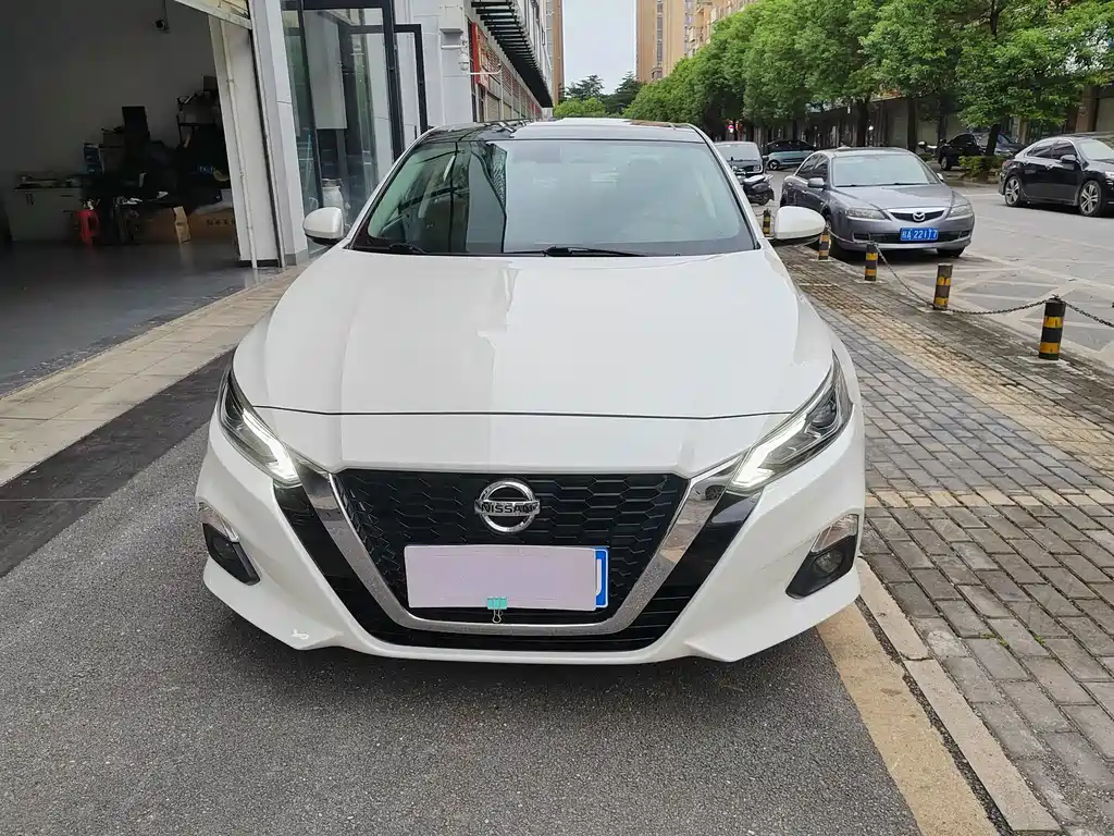 Nissan Teana 2021