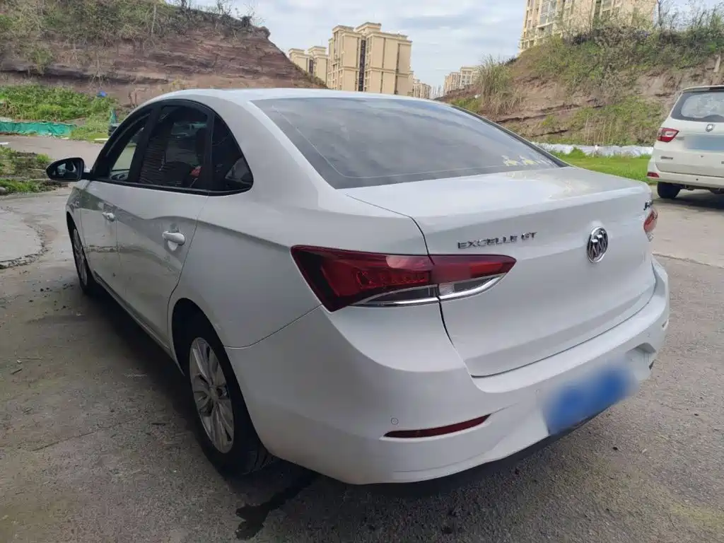 Buick Excelle 2021