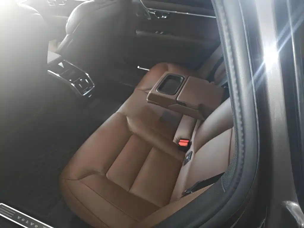 Volvo S90 2021 — фото 13