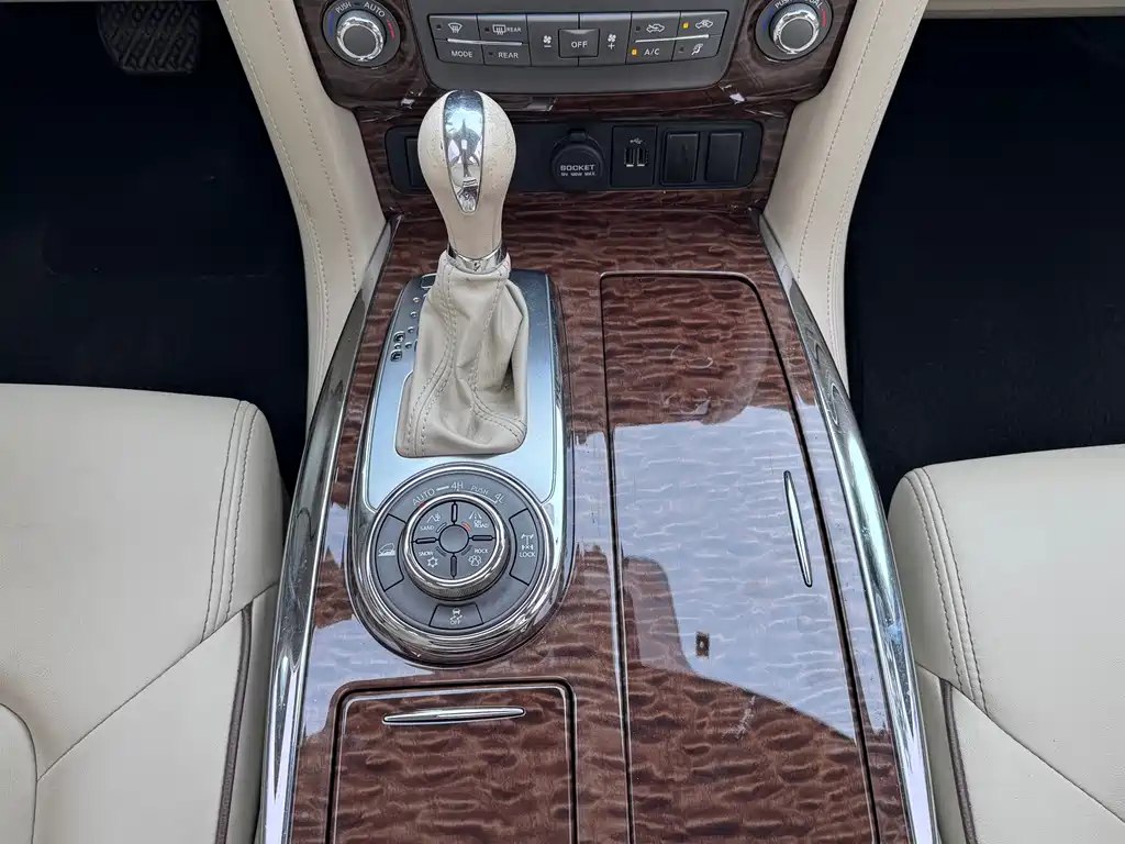 Nissan Patrol 2018 — фото 14