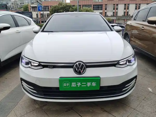 Volkswagen Golf 2022