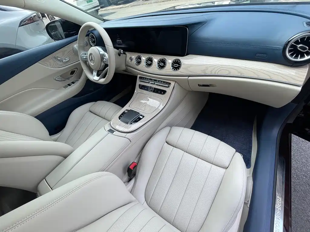 Mercedes-Benz E-Class 2019 — фото 10