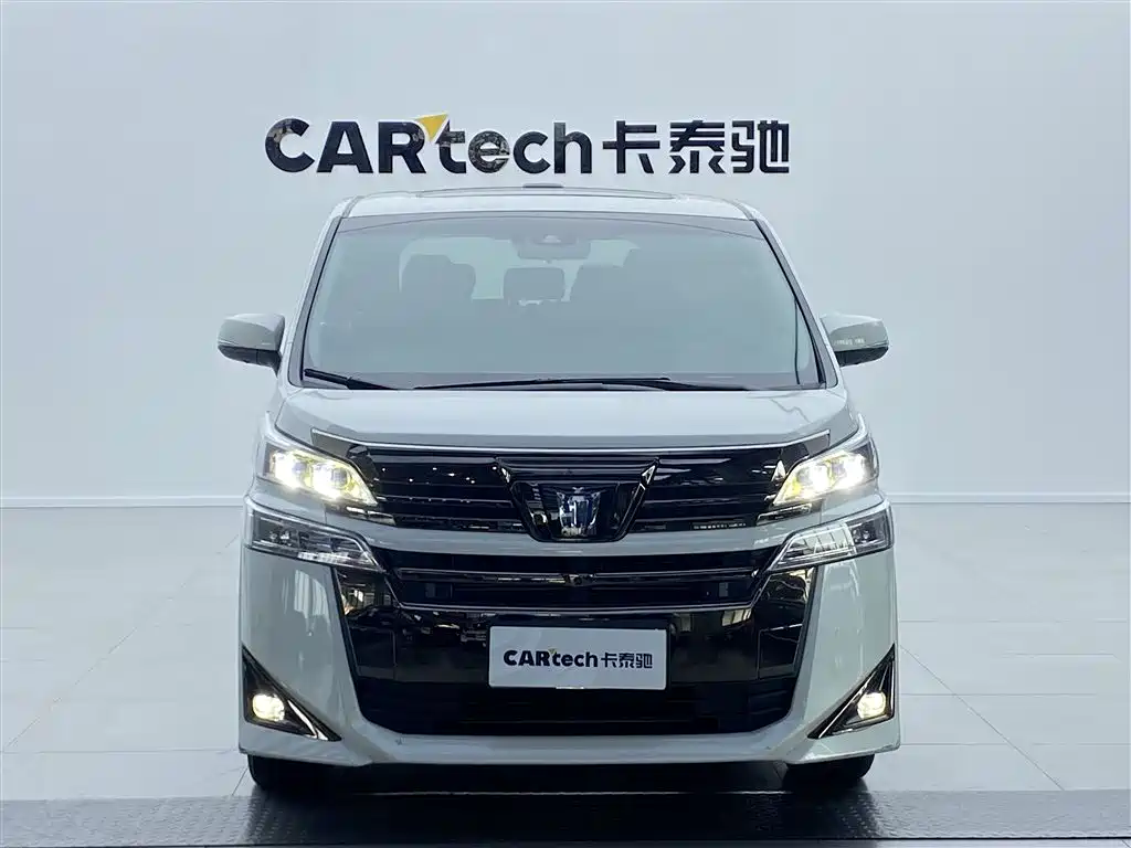 Toyota Vellfire 2023 — фото 2