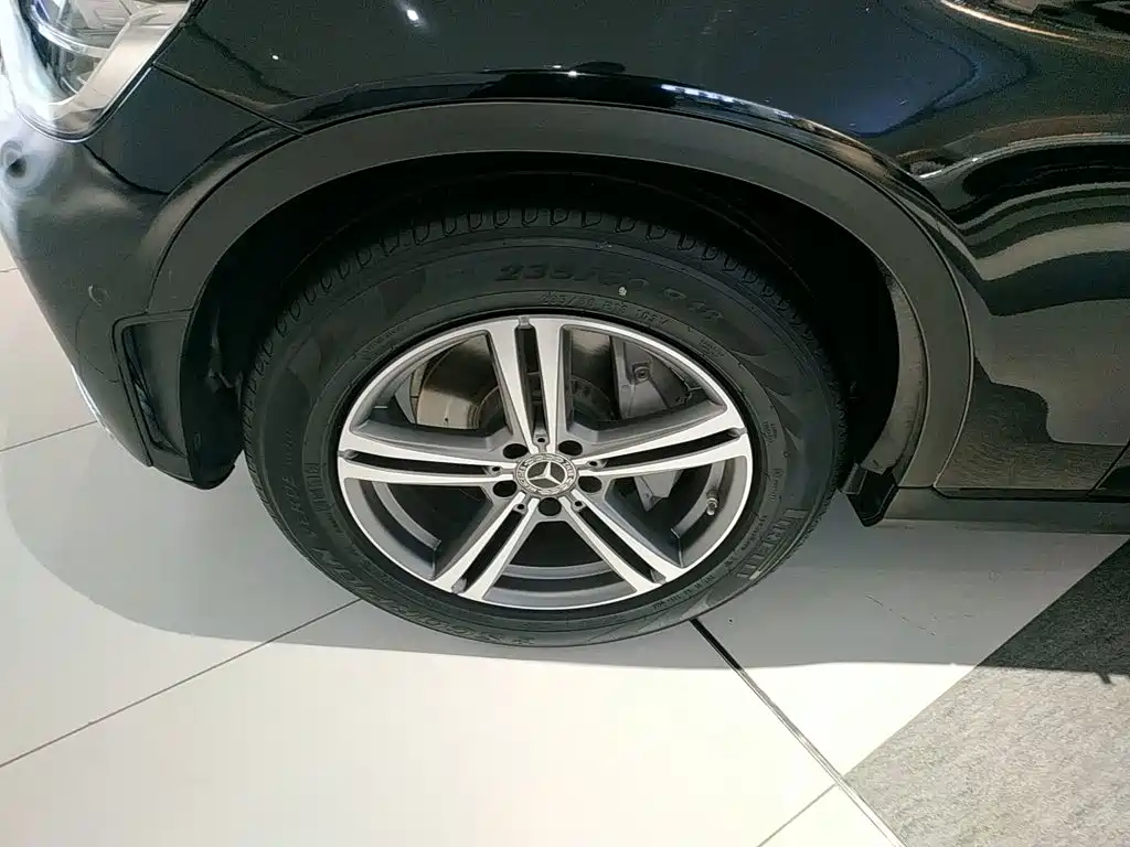 Mercedes-Benz GLC 2020 — фото 23