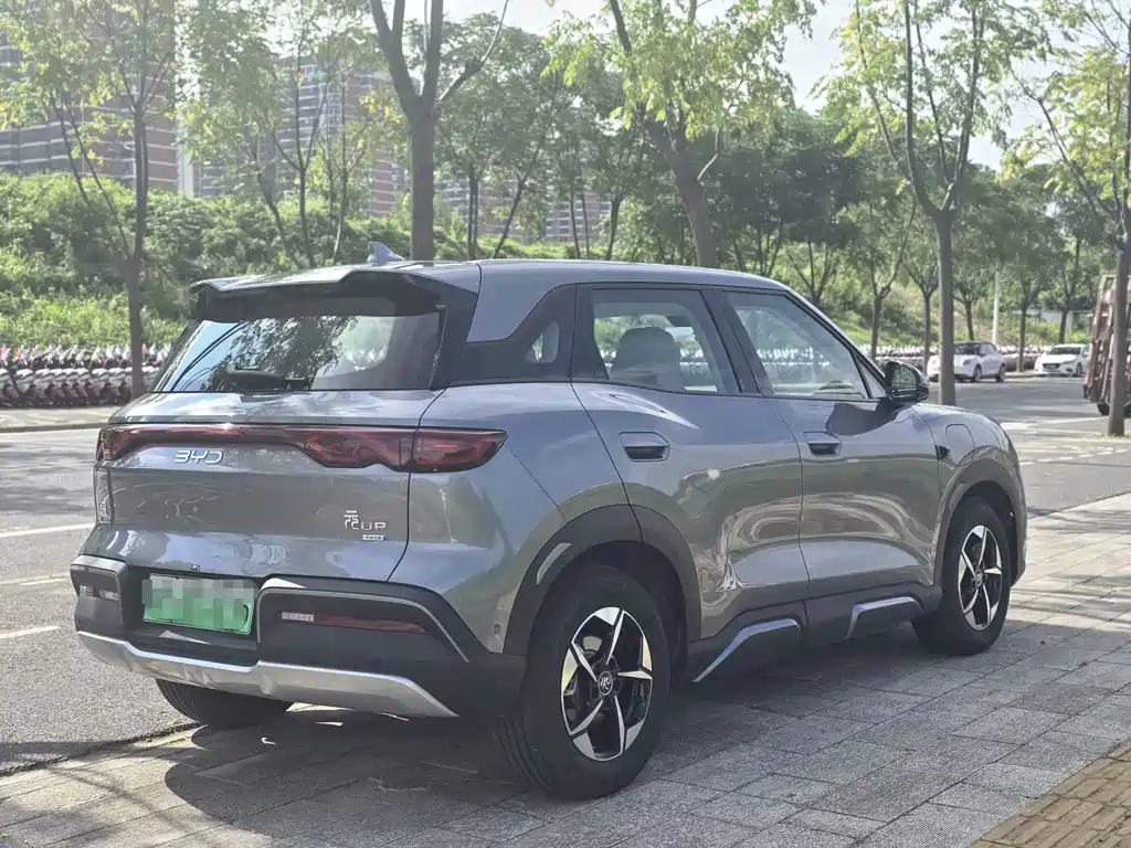BYD Yuan UP 2025