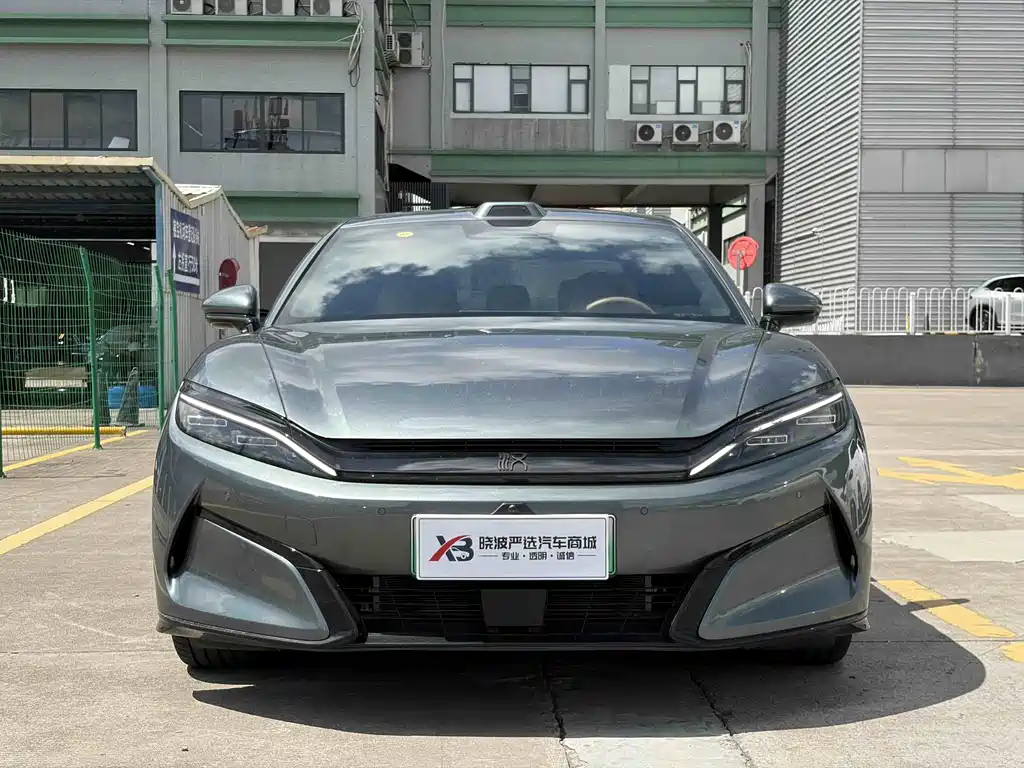 BYD Han L 2025