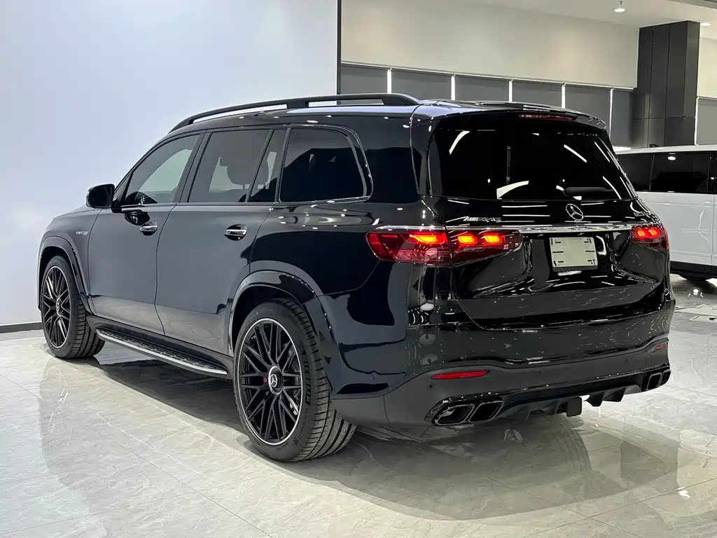 Mercedes-Benz GLS AMG 2025 — фото 6