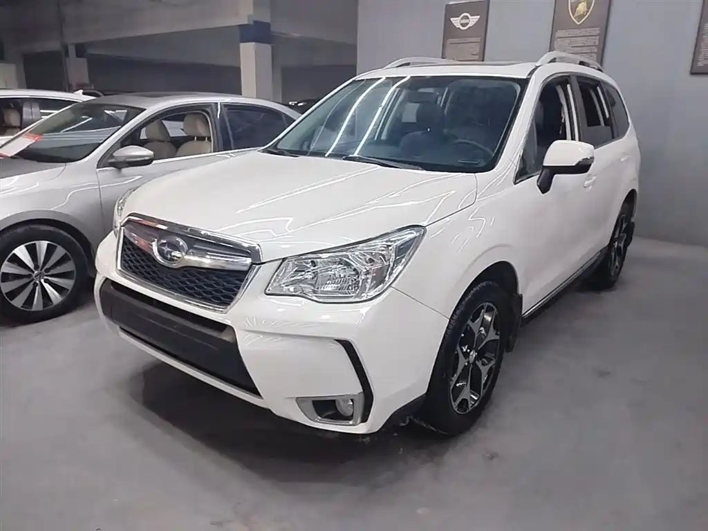 Subaru Forester 2015 — фото 2