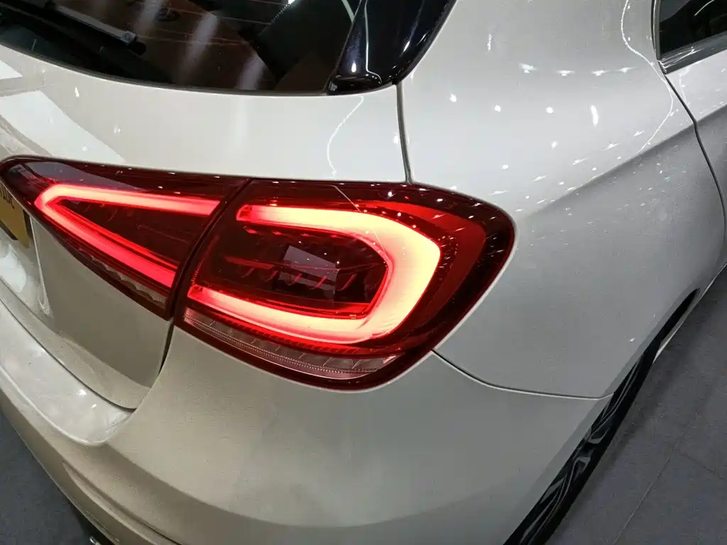 Mercedes-Benz A-Class 2021 — фото 24