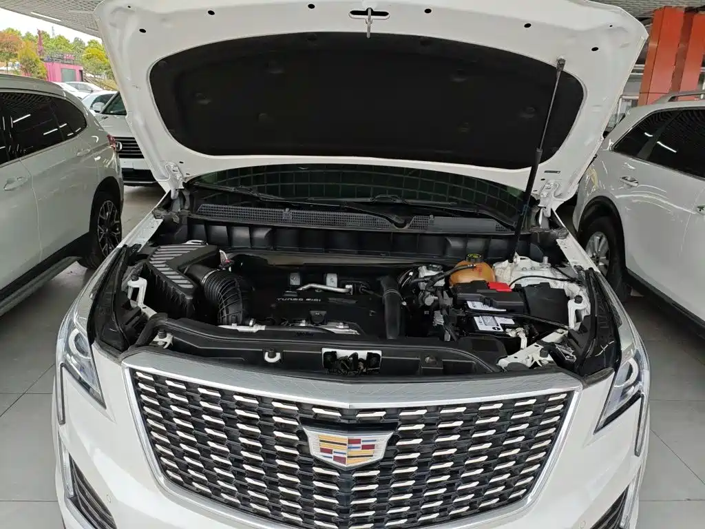 Cadillac XT5 2019 — фото 16