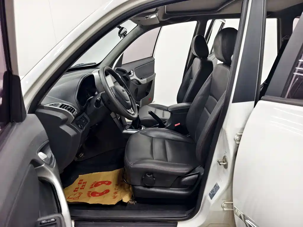 Chery Tiggo 3 2015 — фото 11
