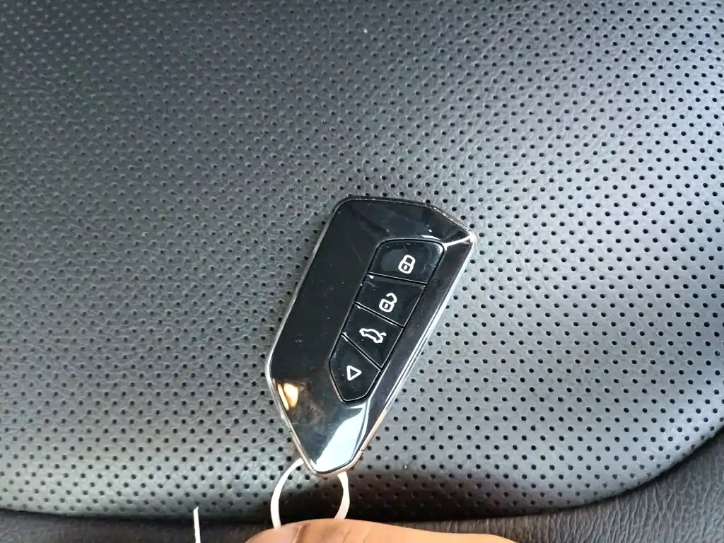 Jeep Compass 2017 — фото 12