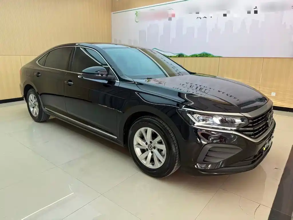 Volkswagen Passat 2025