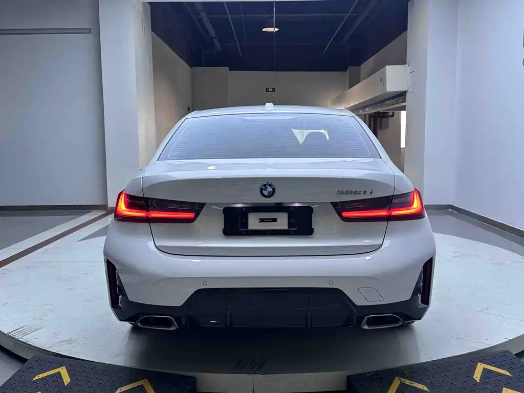 BMW 3 Series 2023