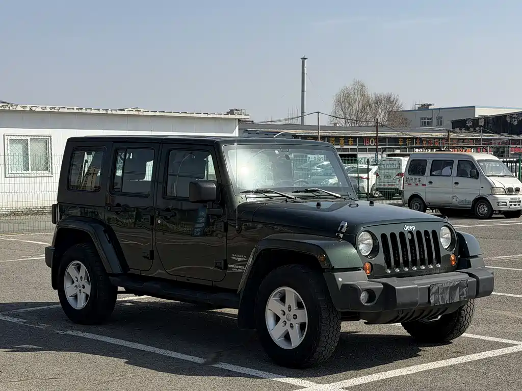Jeep Wrangler 2010 — фото 3