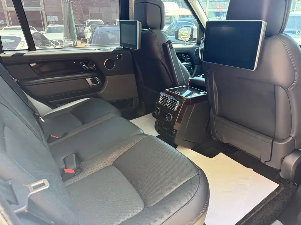 Land Rover Range Rover 2021 — фото 14