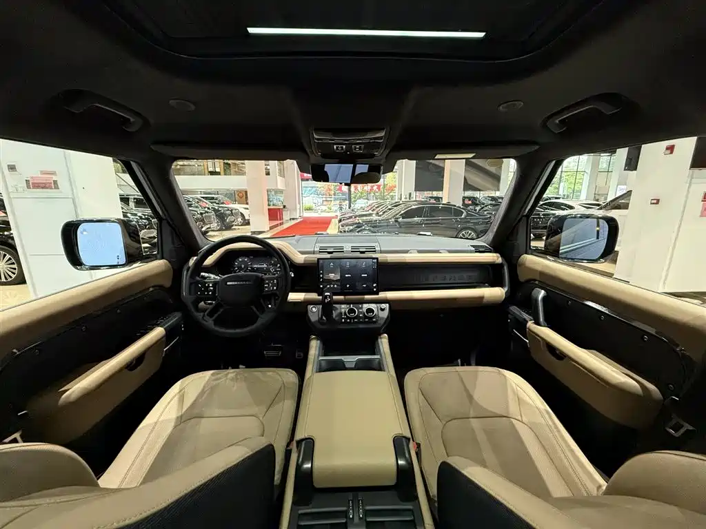 Land Rover Defender 2025 — фото 28