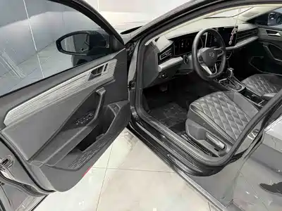 Volkswagen Sagitar 2023