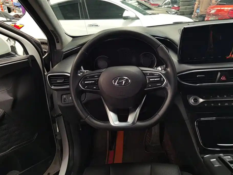 Hyundai Santa Fe 2020 — фото 15