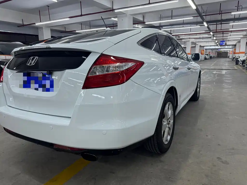 Honda Crosstour 2013 — фото 12