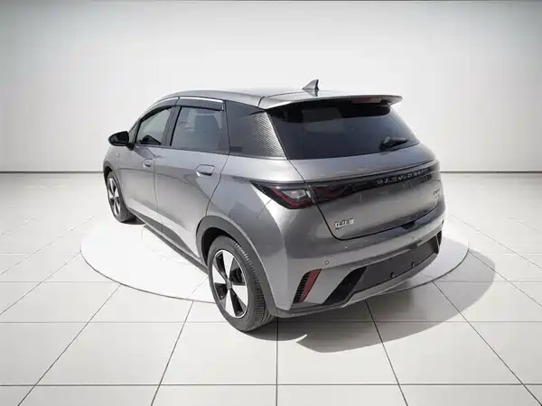 BYD Dolphin 2023