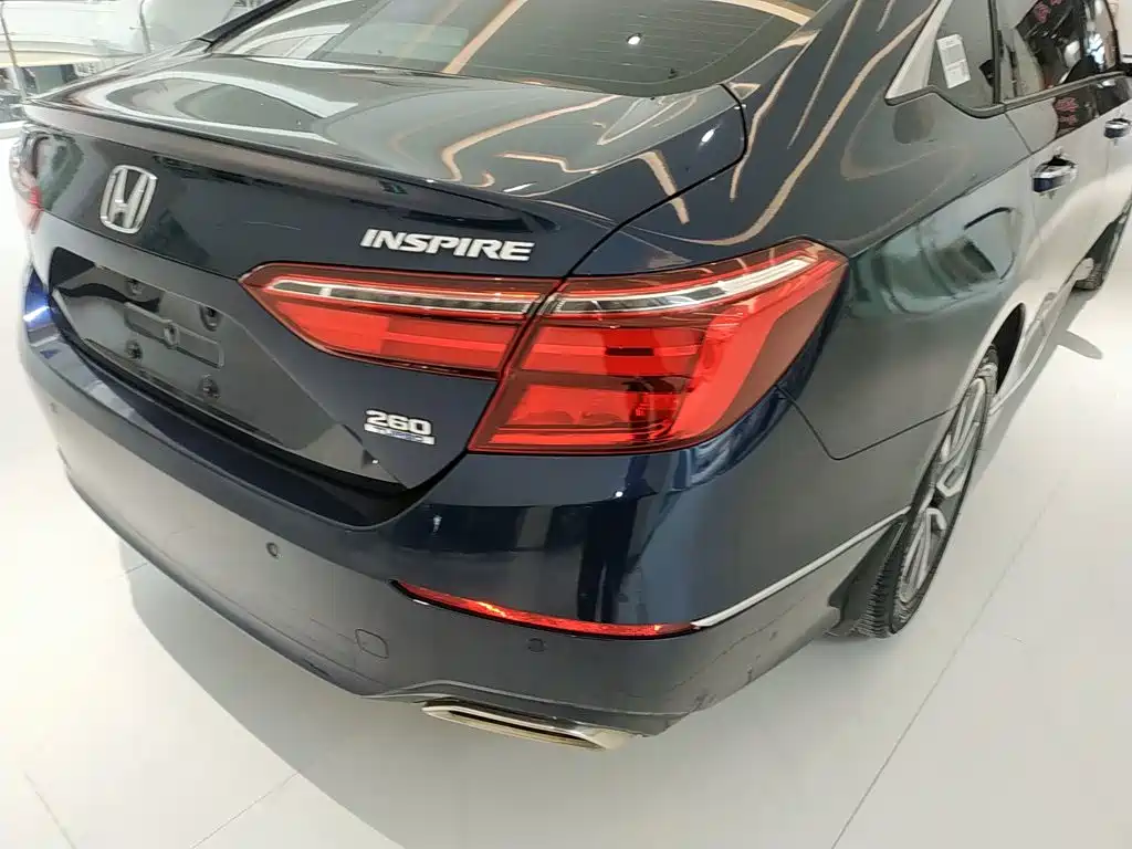 Honda Inspire 2020 — фото 24