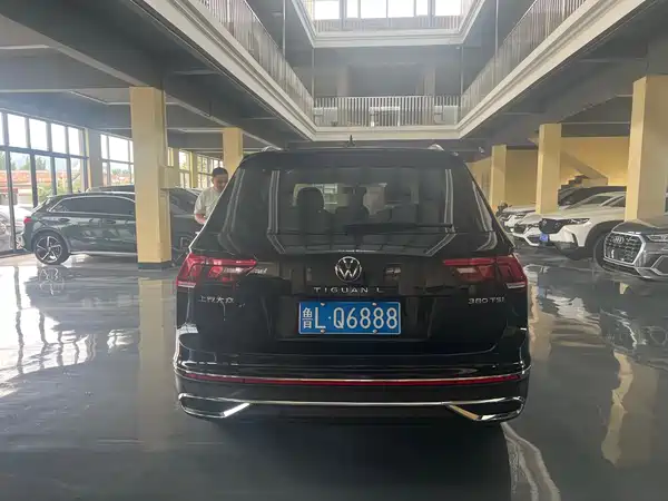 Volkswagen Tiguan L 2023