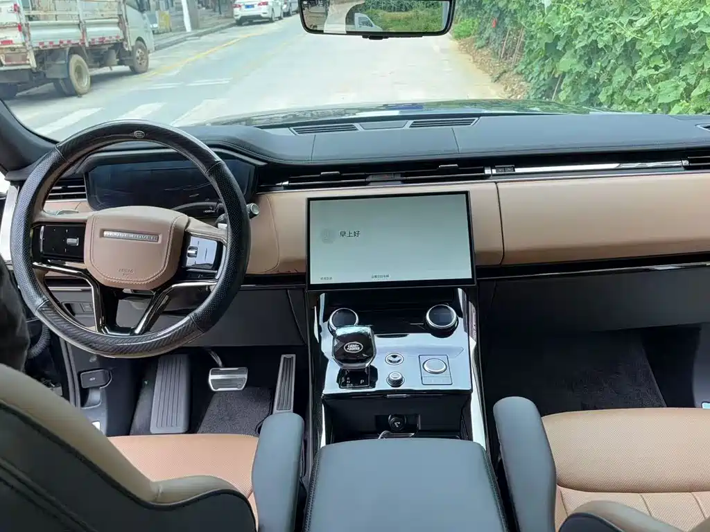 Land Rover Sport 2023 — фото 12
