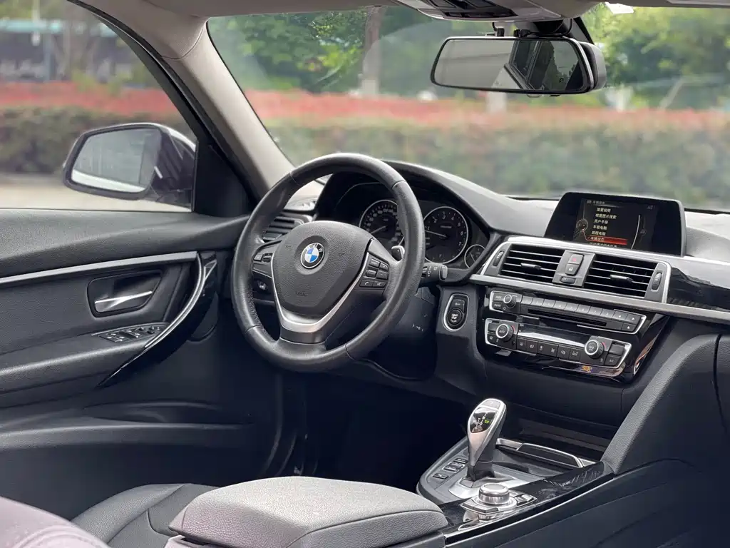 BMW 3 Series 2017