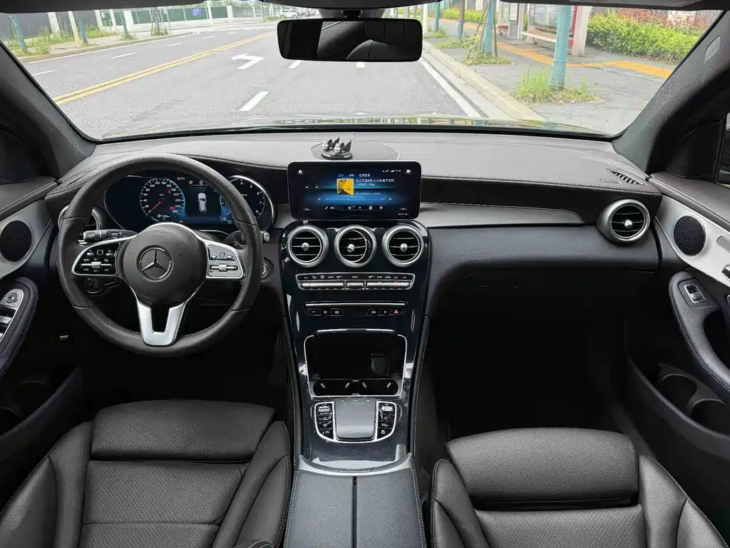 Mercedes-Benz GLC 2021 — фото 6