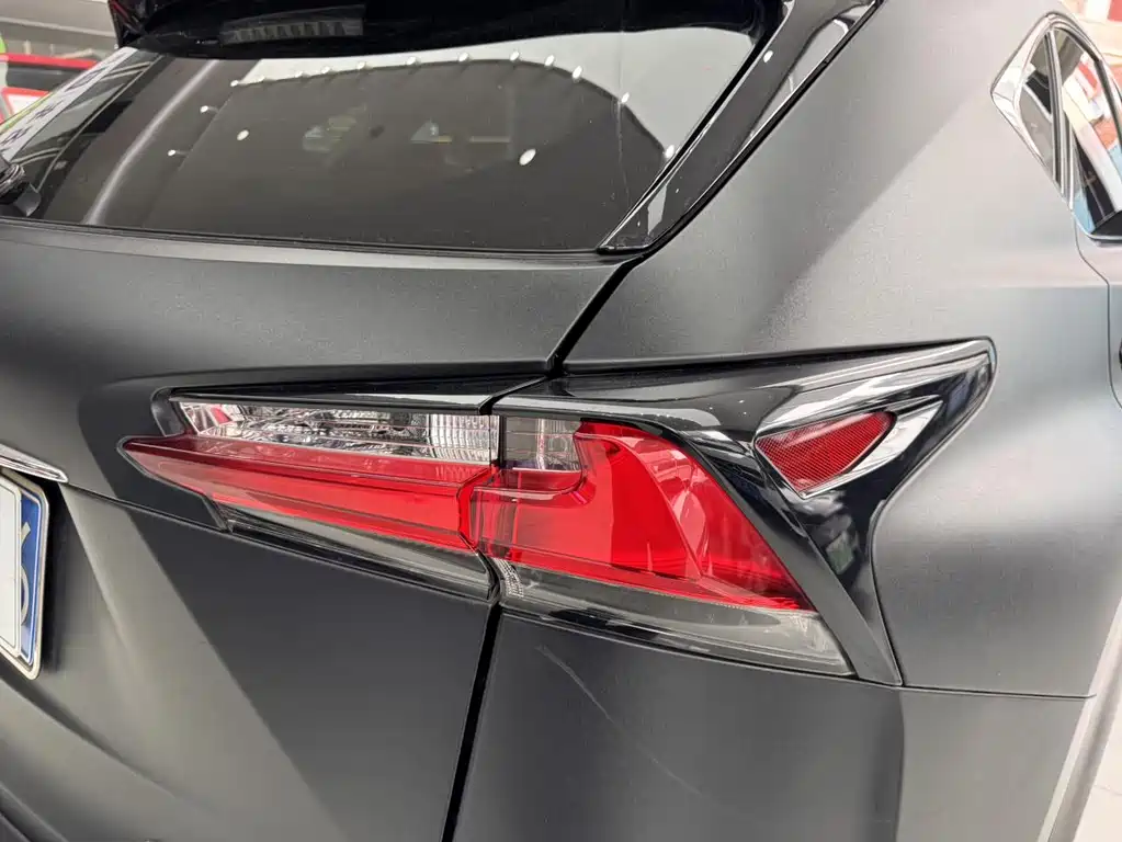 Lexus NX 2015 — фото 5