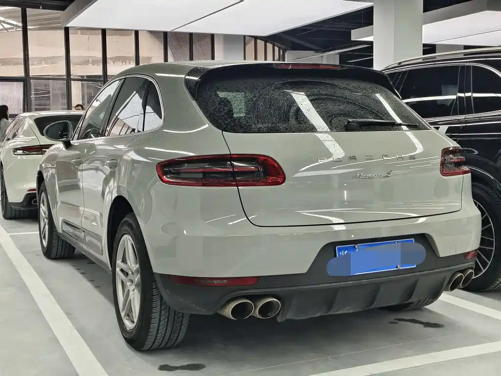 Porsche Macan 2017 — фото 13