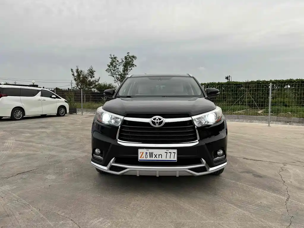 Toyota Highlander 2016 — фото 2