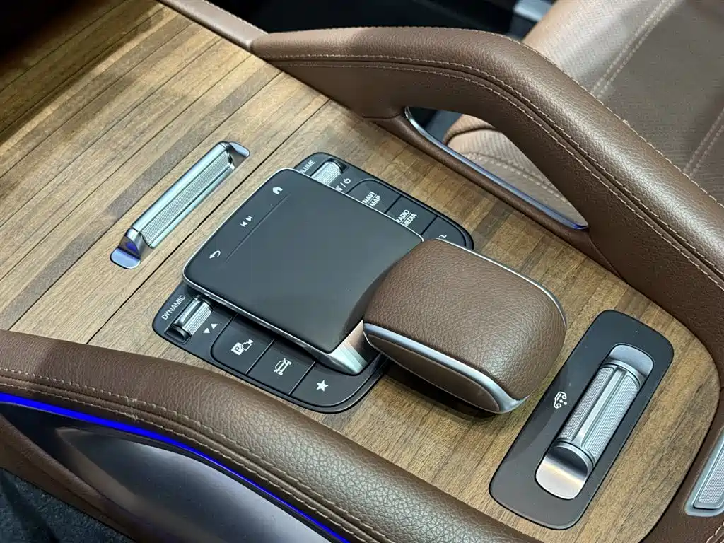 Mercedes-Benz GLS 2024 — фото 10
