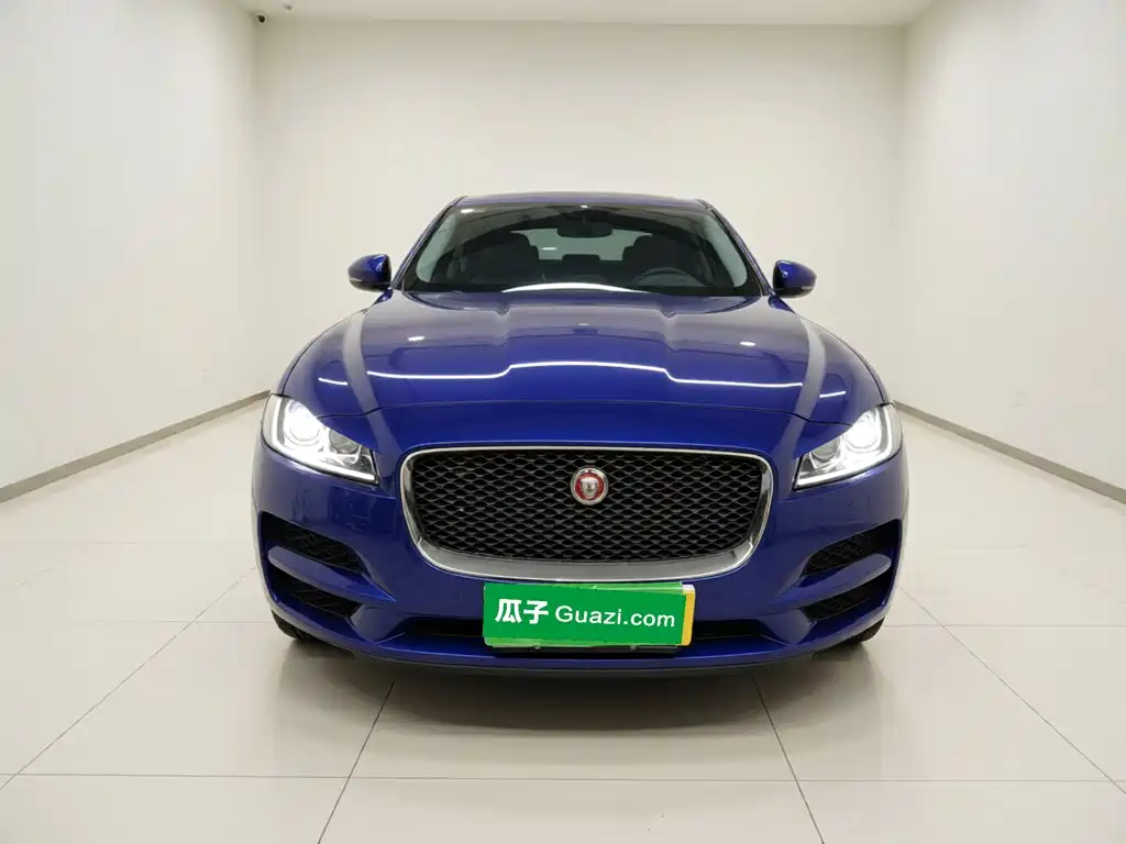 Jaguar F-PACE 2020 — фото 3