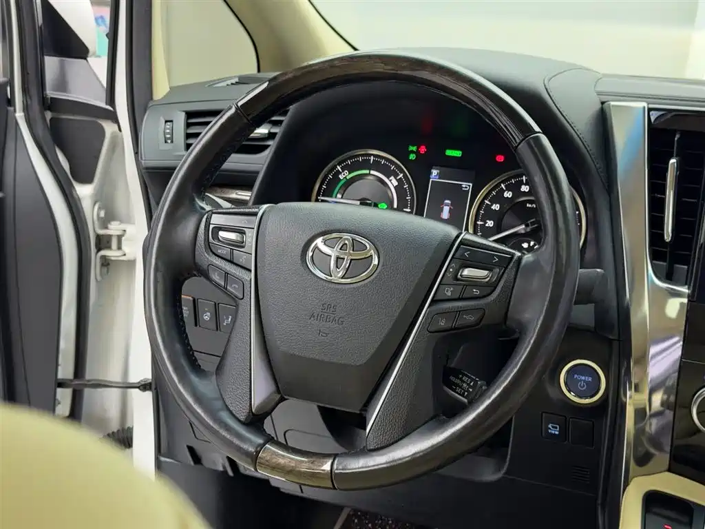 Toyota Vellfire 2022 — фото 11
