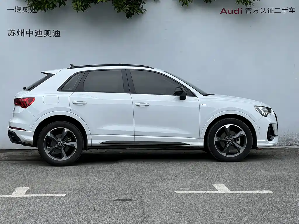 Audi Q3 2022 — фото 3