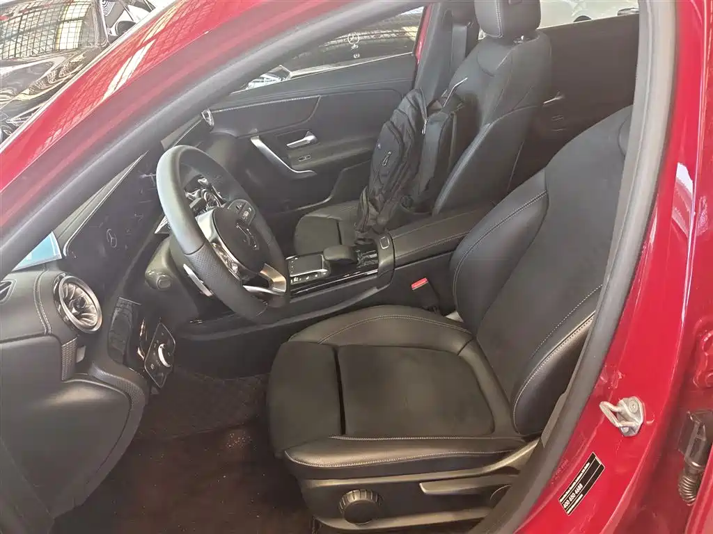 Mercedes-Benz A-Class 2022 — фото 15